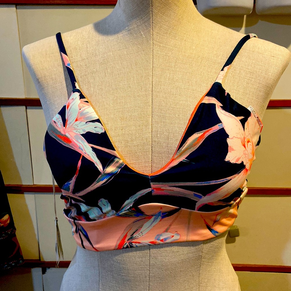 Women’s swimwear top maaji new with tags